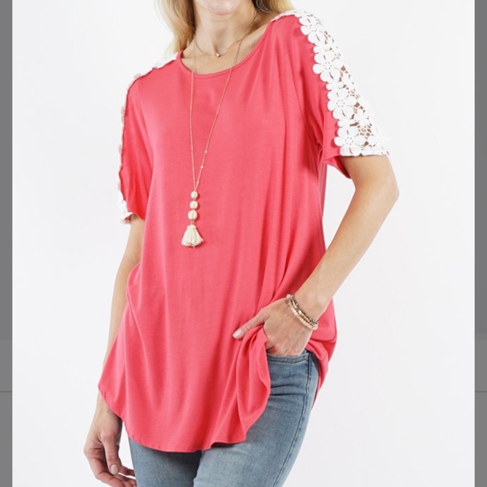 Coral Crochet-Accent Crewneck Half Sleeve Tunic, M